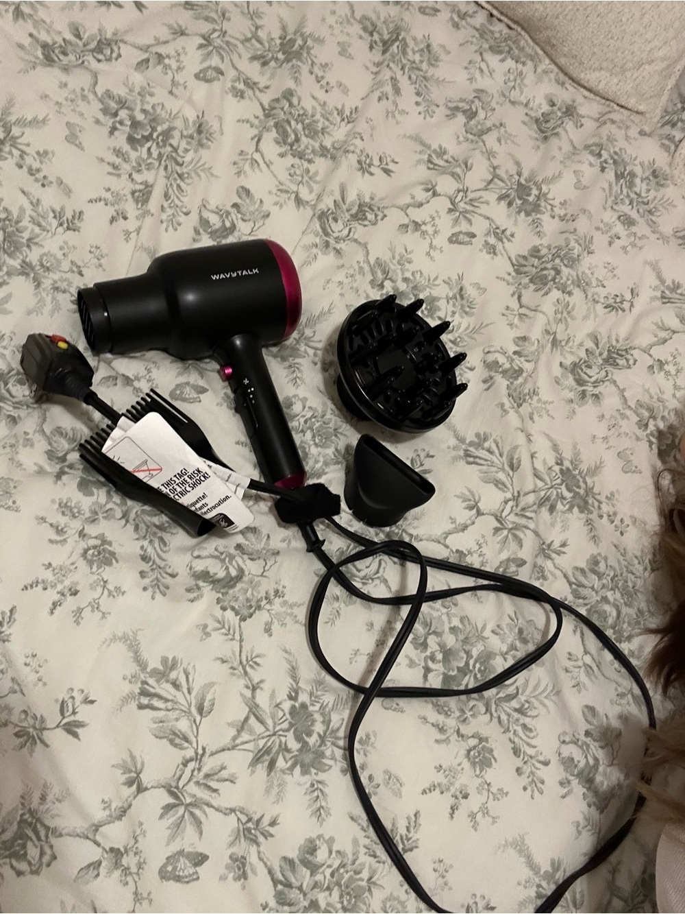 Wavytalk Black and Fuchsia Travel Hair Dryer with Diffuser